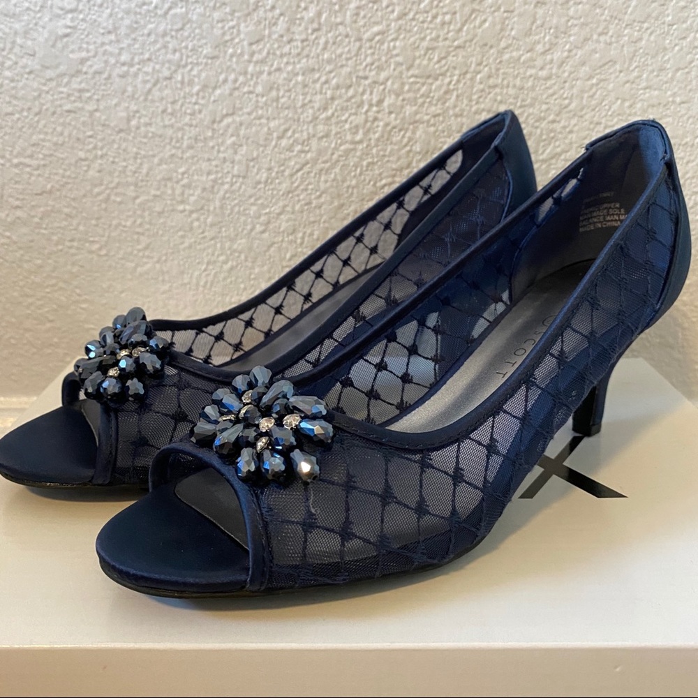 Karen Scott Navy Blue Heels
